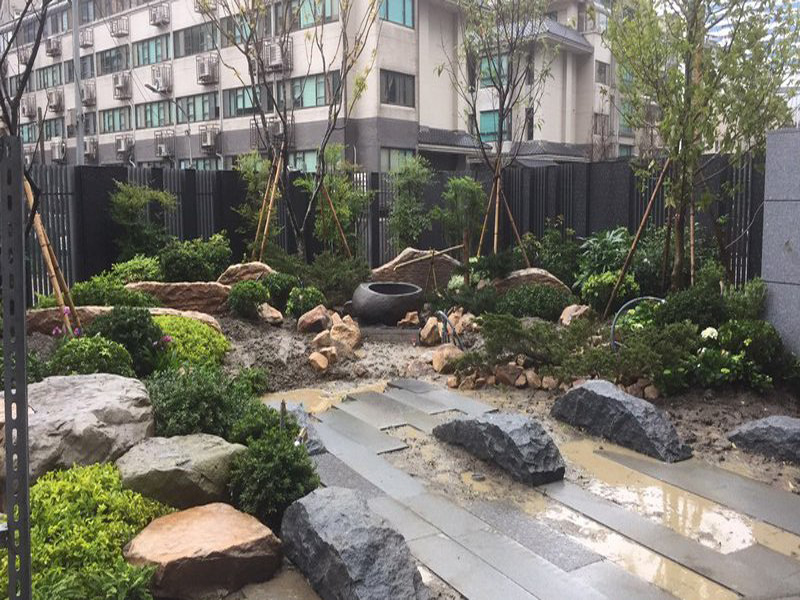 庭園植栽施作流程